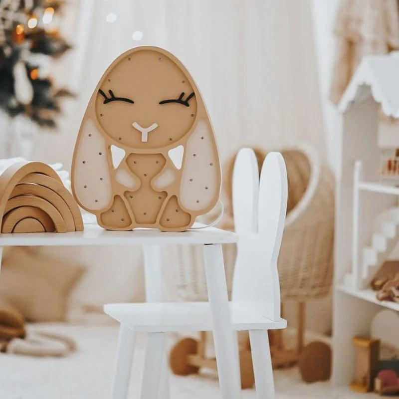 Lampe de chevet en bois naturel – Lapin