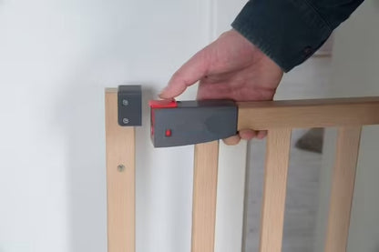 Barrière de sécurité en bois massif avec portillon magnétique Babyride