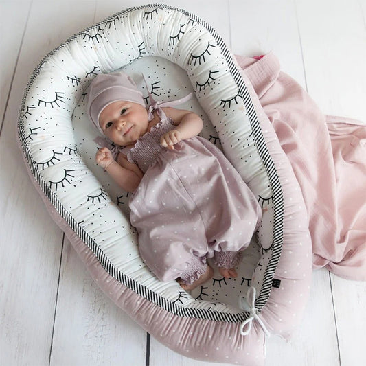 Réducteur de lit bébé – Sommeil paisible